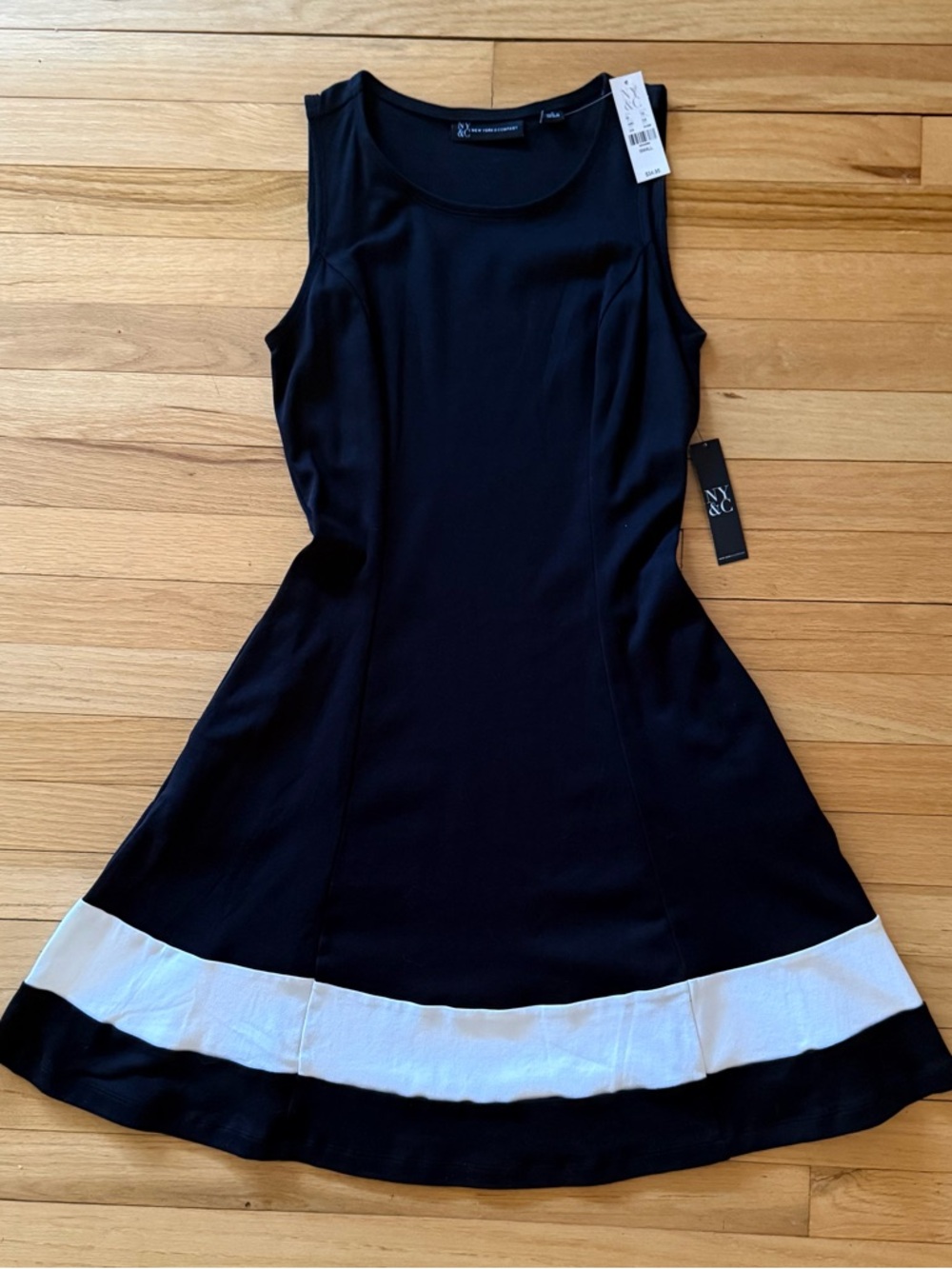 New York & Company Fit & Flare Black Dress with White Block Trim - Small